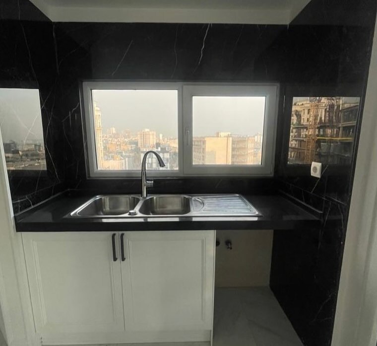 اجاره آپارتمان 160 متر غرق نور بدون مشابه فرمانیه