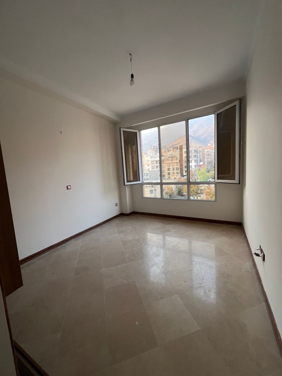 اجاره آپارتمان 130 متر نیاوران برجی بسیار فاخر و درخور