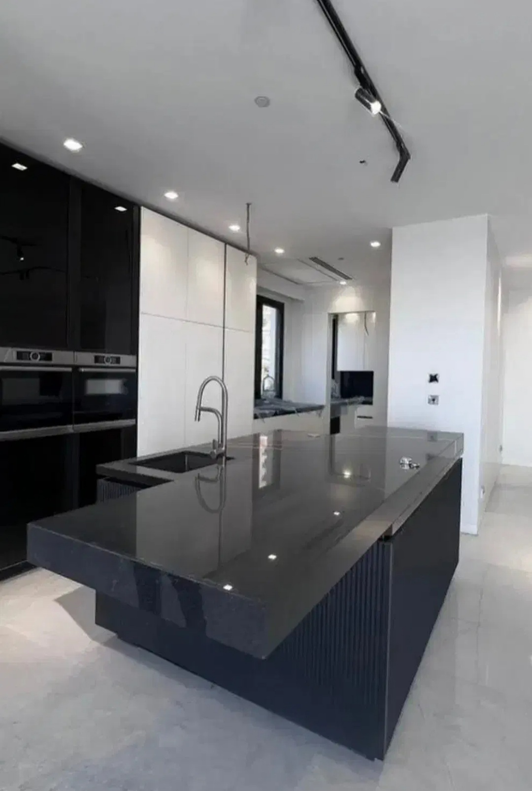 فروش آپارتمان 270 متر نیاوران تکوااحدی ابرلاکچری