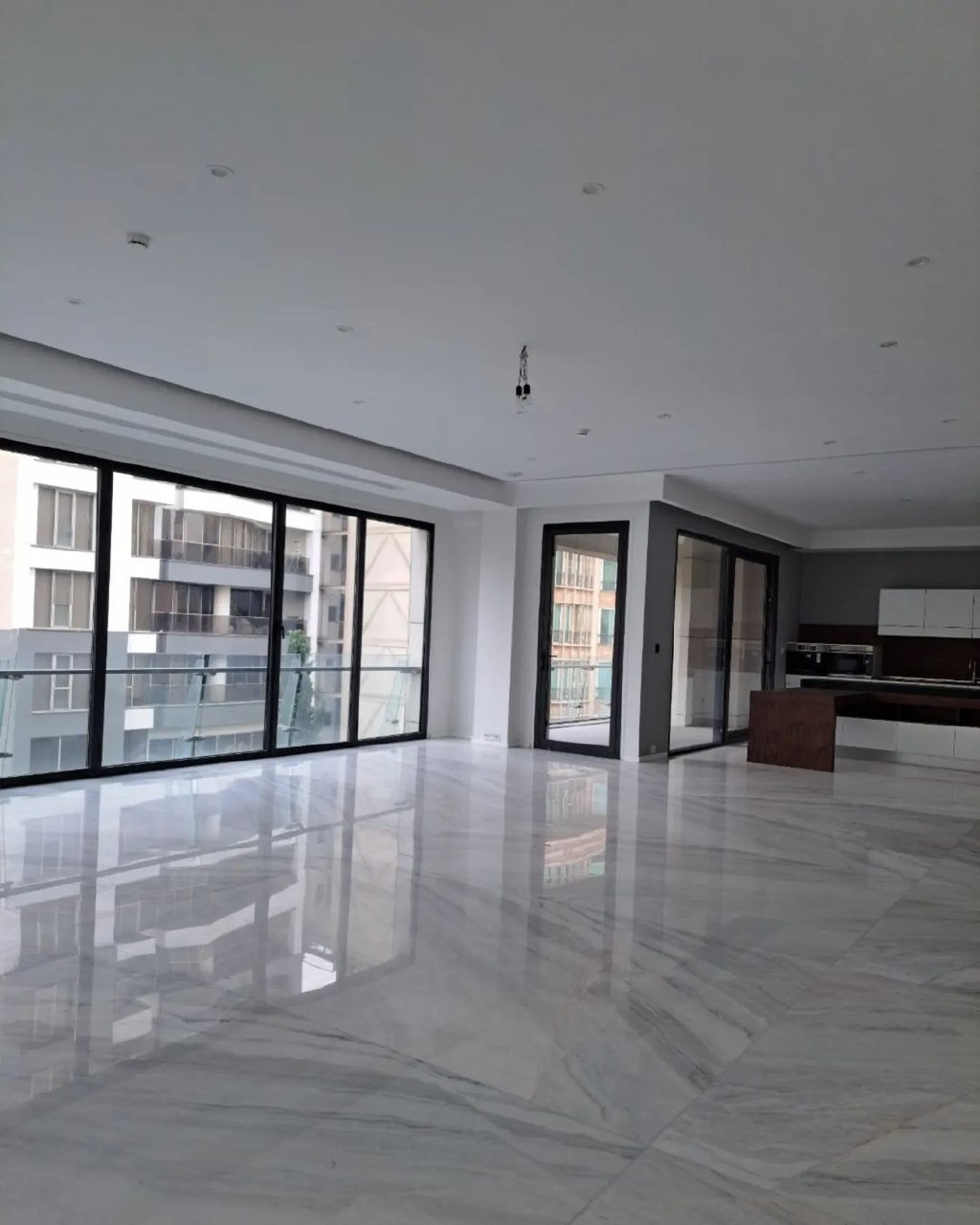 اجاره آپارتمان 200 متری در نیاوران