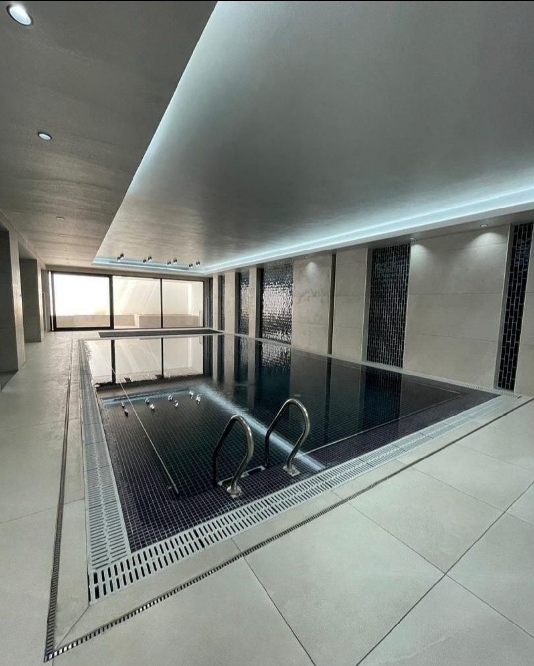 فروش اپارتمان نیاوران 207 ممتر پاگرد مجزا لوکیشن اول امنیت دسترسی تهاتر ویو سبز