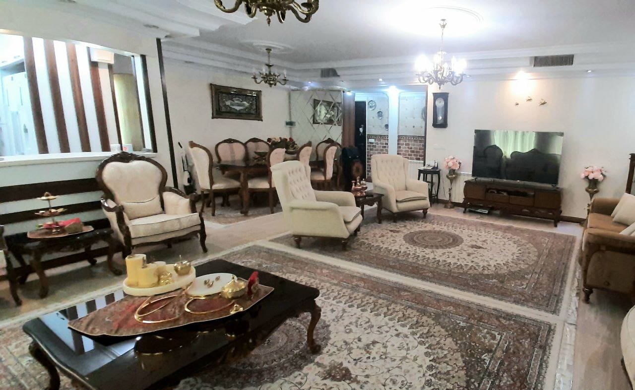 فروش آپارتمان 125 متر شهرک لاله 3 خواب بالکن دار