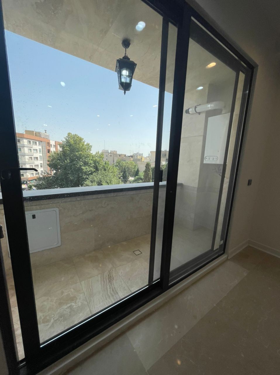 ۱۰۰ متر ، ۲ خواب ، مناسب سرمایه گذاری