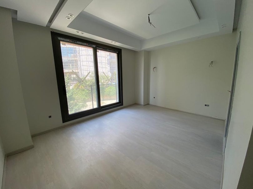 ۱۰۵ متر ، شهرک لاله ، سند شخصی