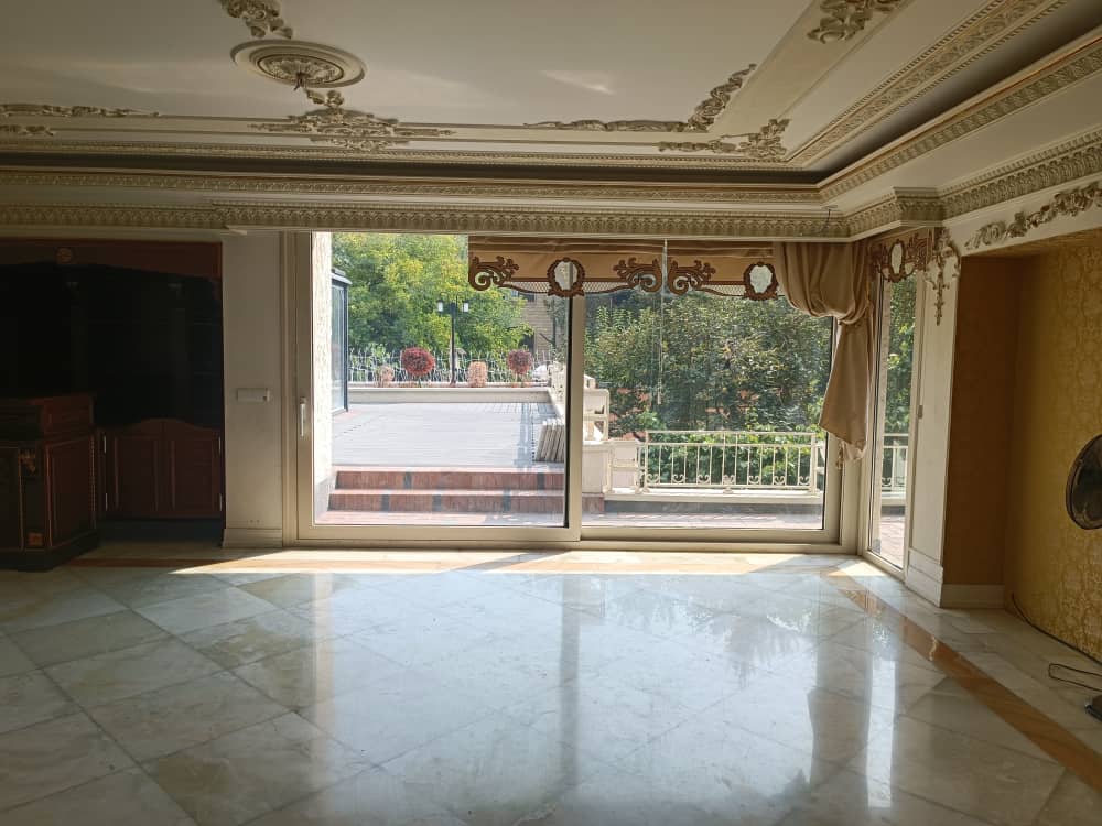 اجاره دربستی 1300 متری نیاوران