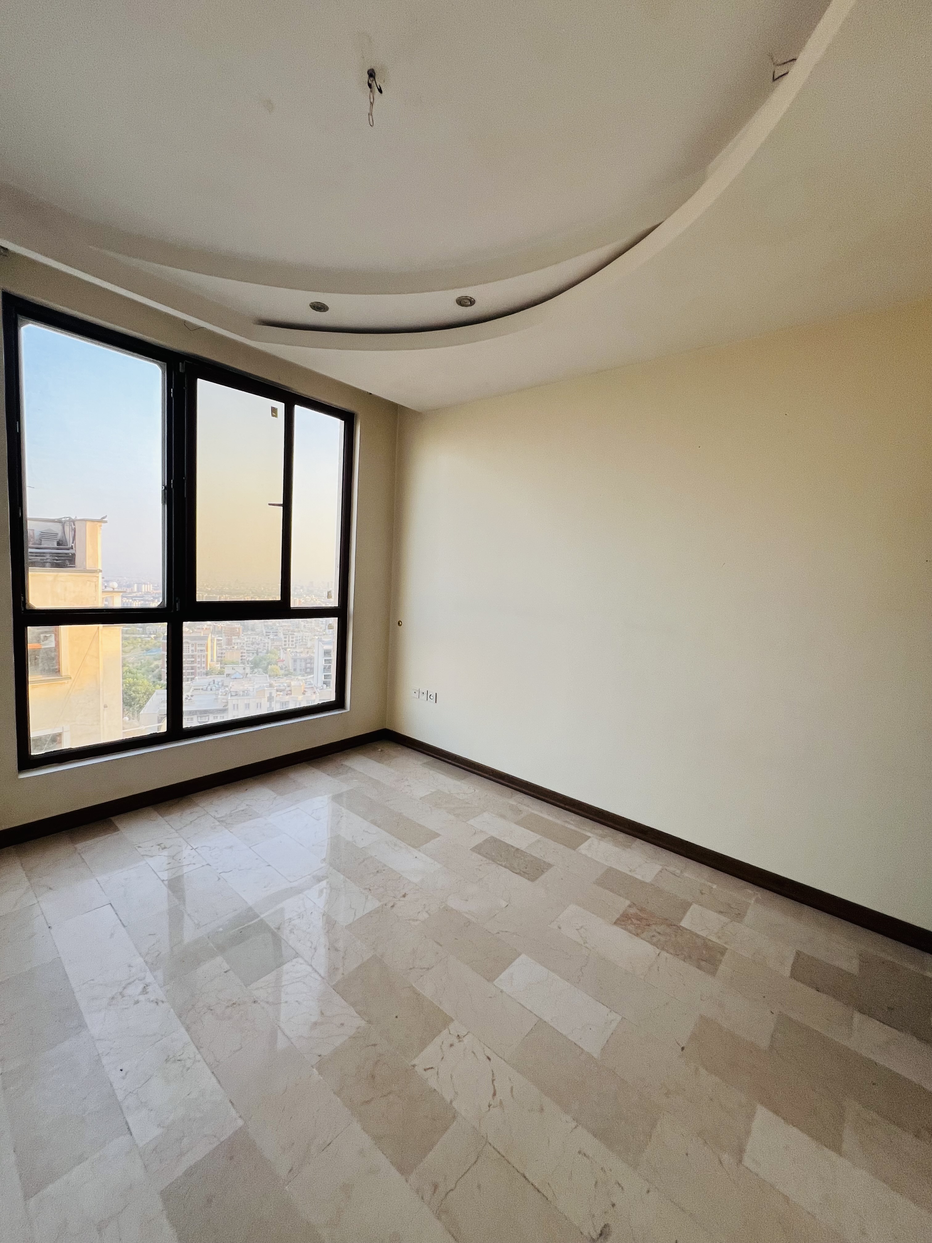 اجاره اپارتمان 120مترى نياوران