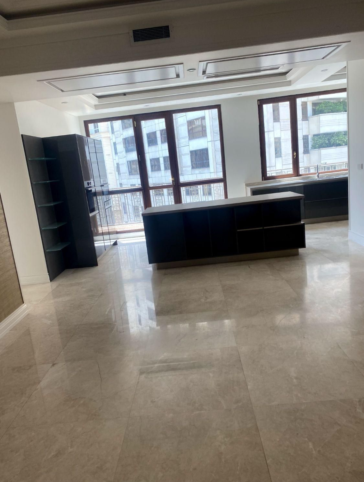 اجاره اپارتمان 210متر فرمانیه فول امکانات