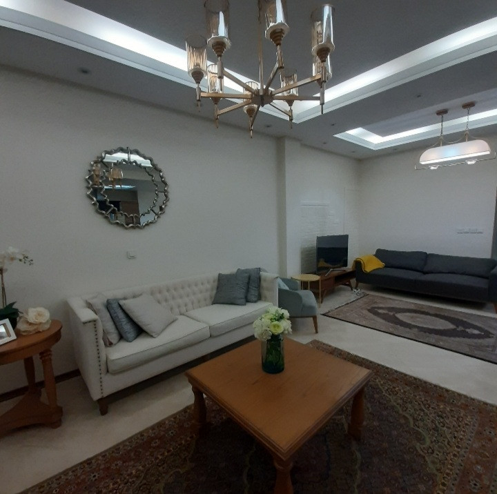 اجاره آپارتمان ۱۱۵ متر قیطریه، با لابی و روف گاردن
