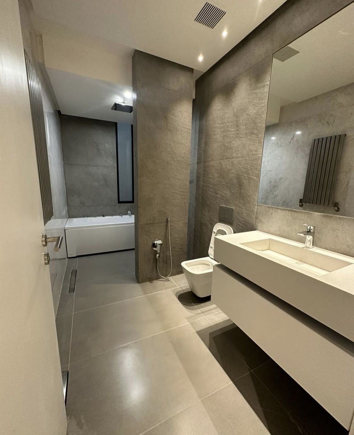 فروش آپارتمان نیاوران ۱۴۰ متر ویو شهر