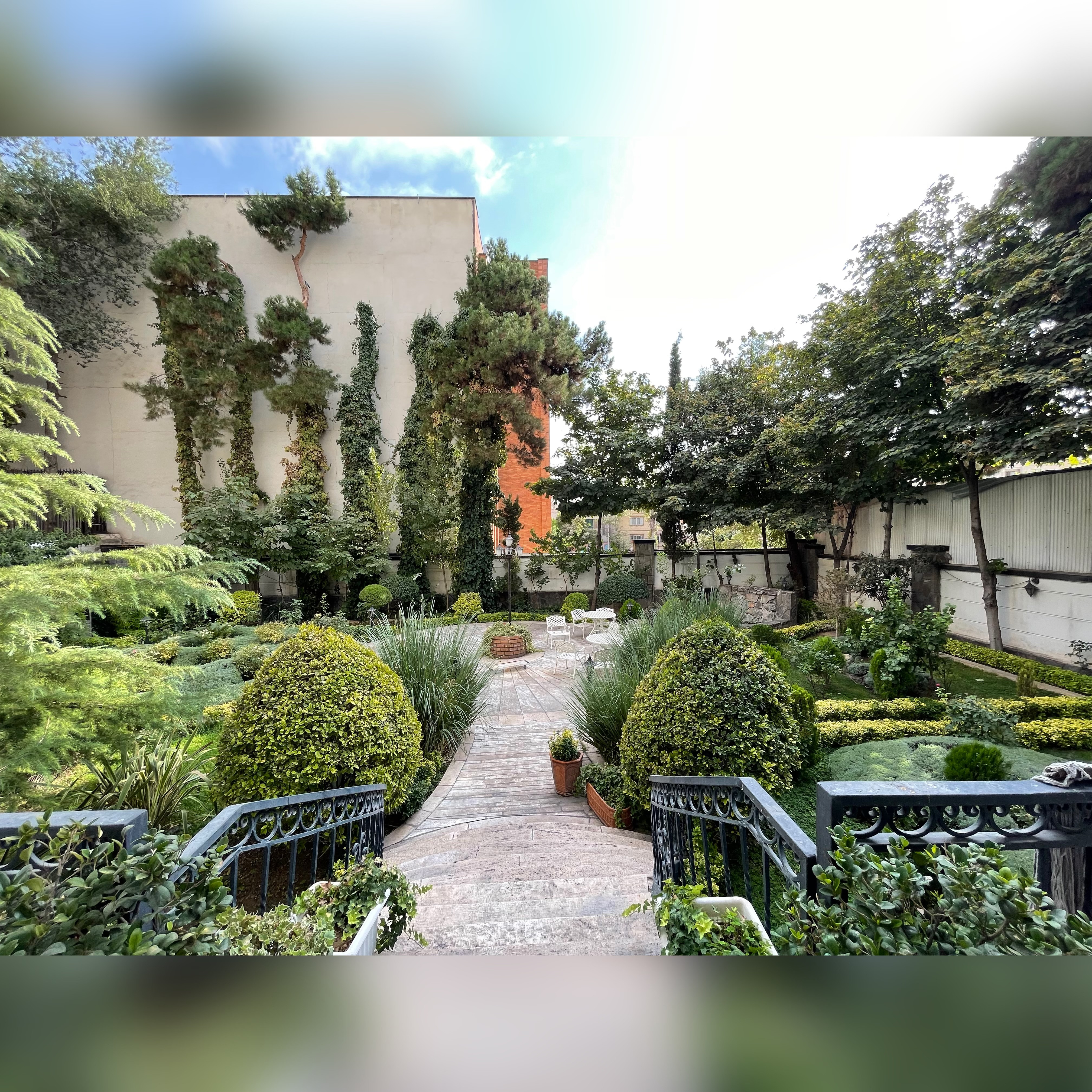 اجاره آپارتمان ۲۳۰ متر فرمانیه فول مشاعات