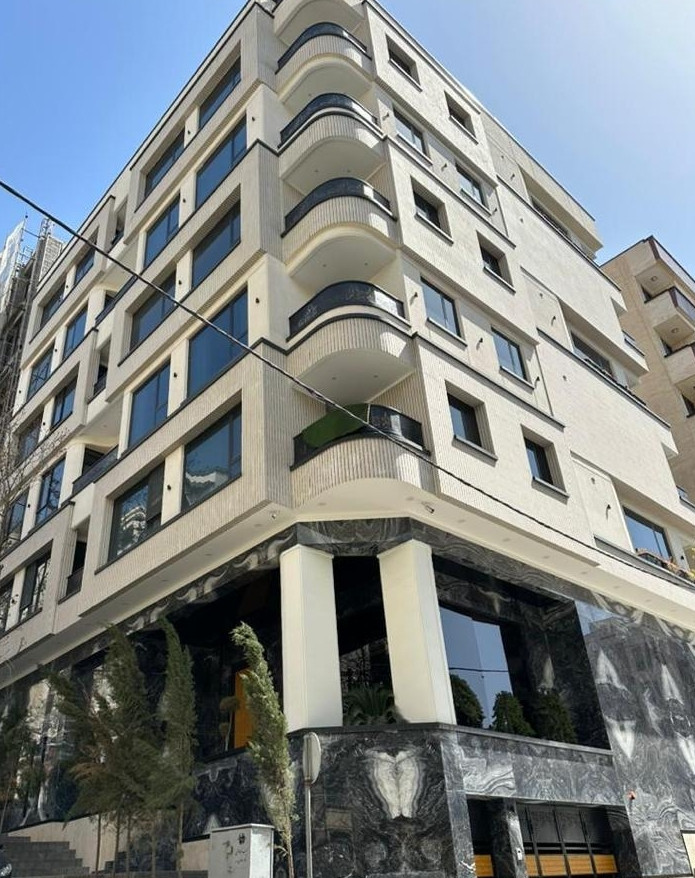 فروش آپارتمان ۱۶۰ متر فرمانیه فول امکانات