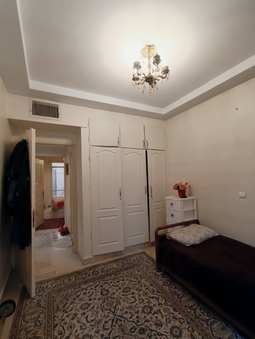 فروش آپارتمان 75متر 2خواب دولت