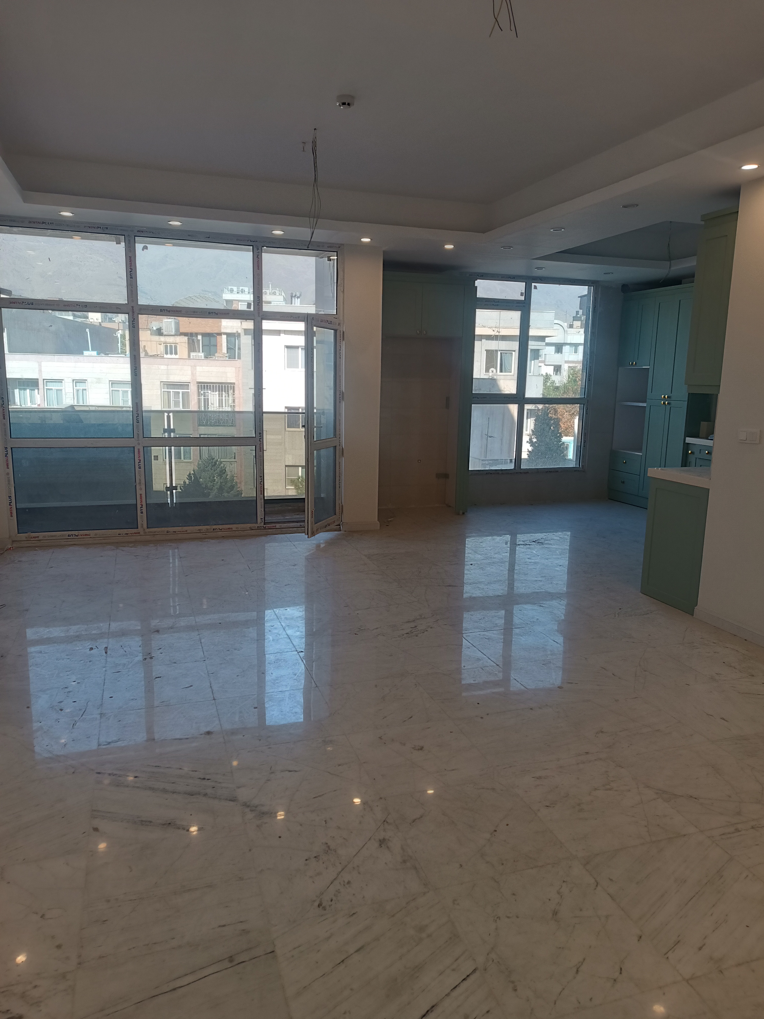 فروش آپارتمان واحد 130 متری نوساز در برج