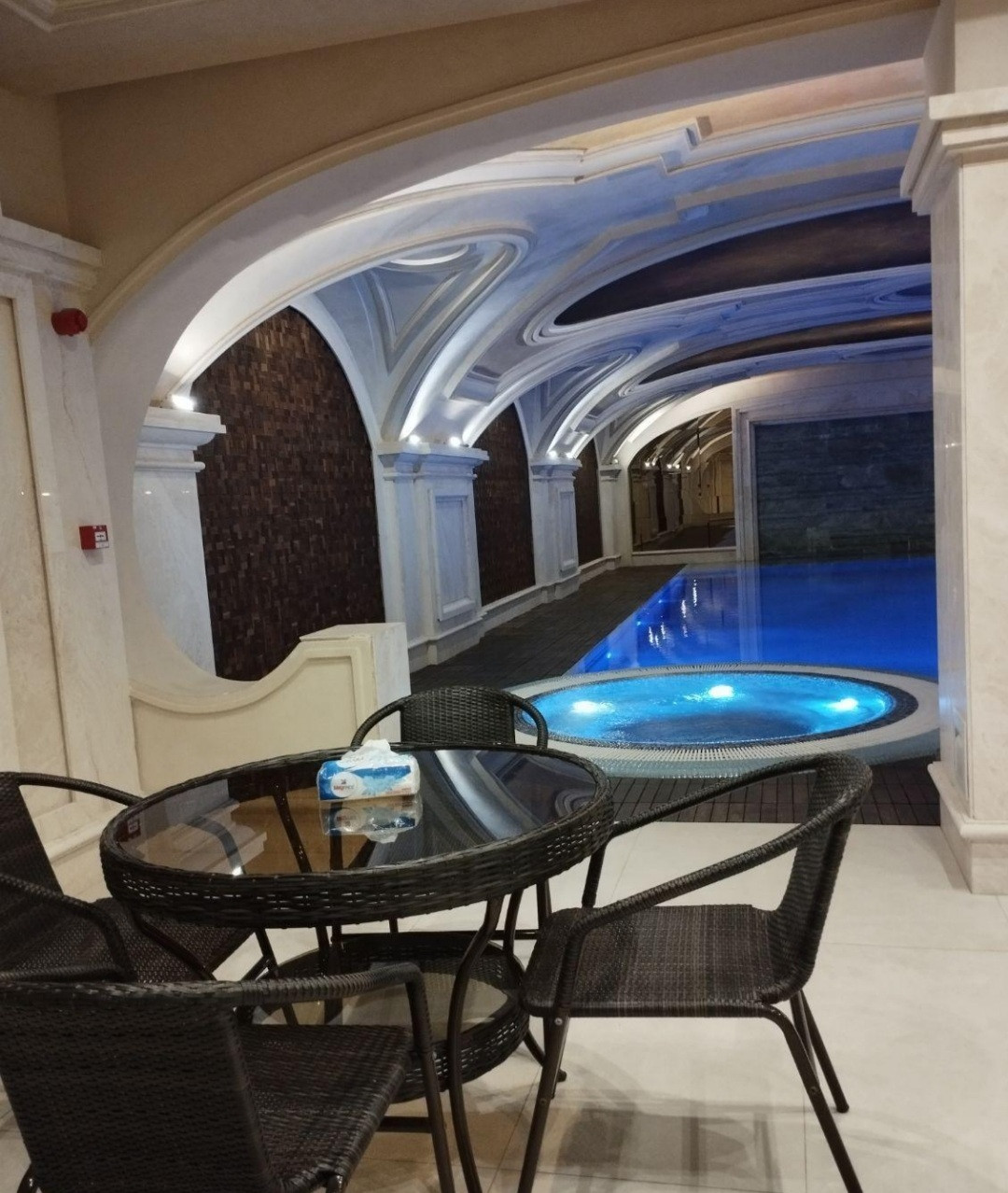 فروش آپارتمان ۱۸۰ متر نیاوران