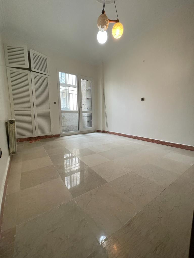 فروش آپارتمان ۱۹۰ متر سنبل فرمانیه شرقی