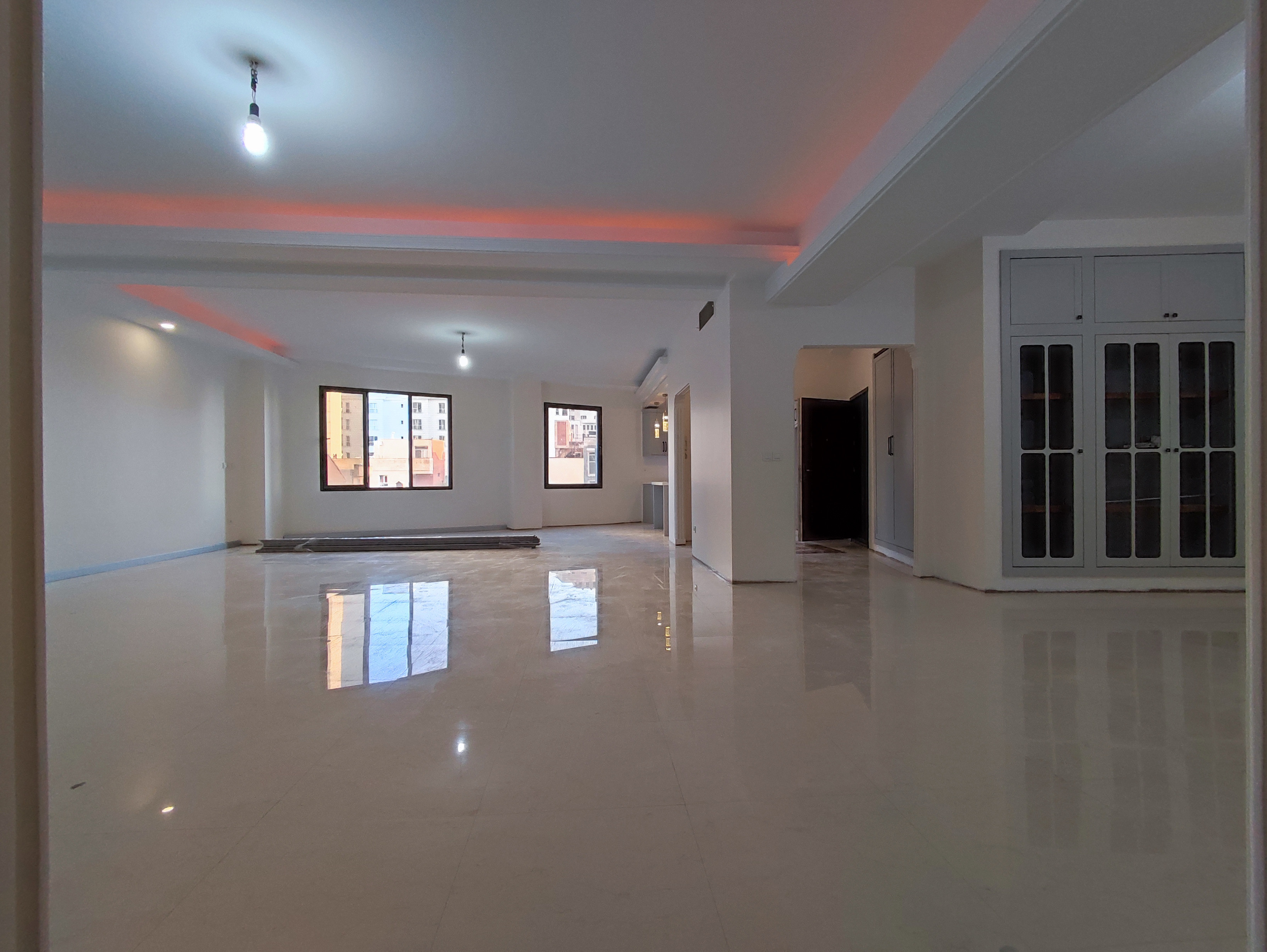 فروش آپارتمان 225 متر نیاوران تکواحد ۴پارکینگ