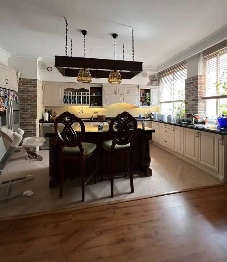 فروش واحد 115متری در میدان عقیلی