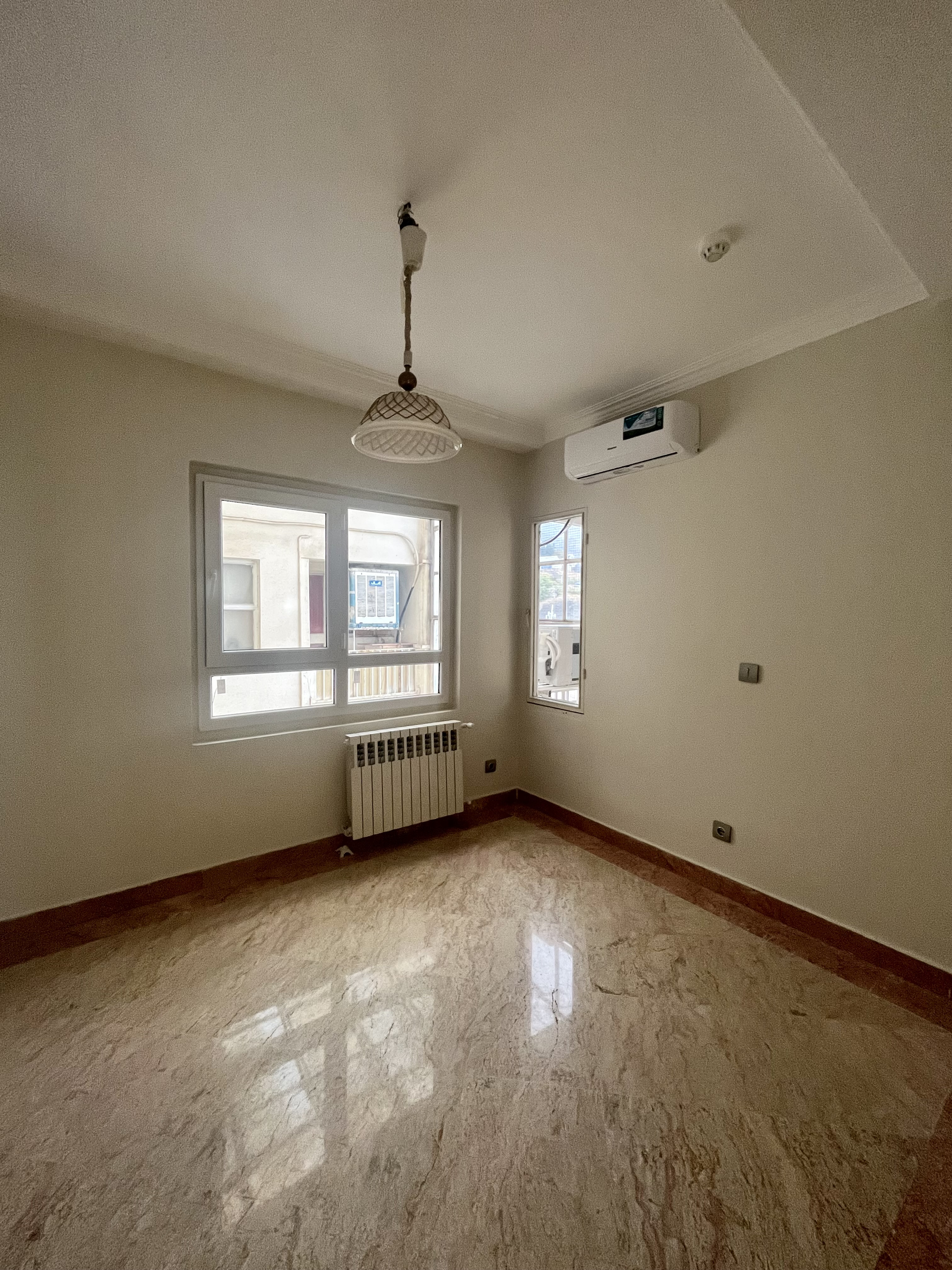 اجاره آپارتمان ۱۱۰ متر آجودانیه