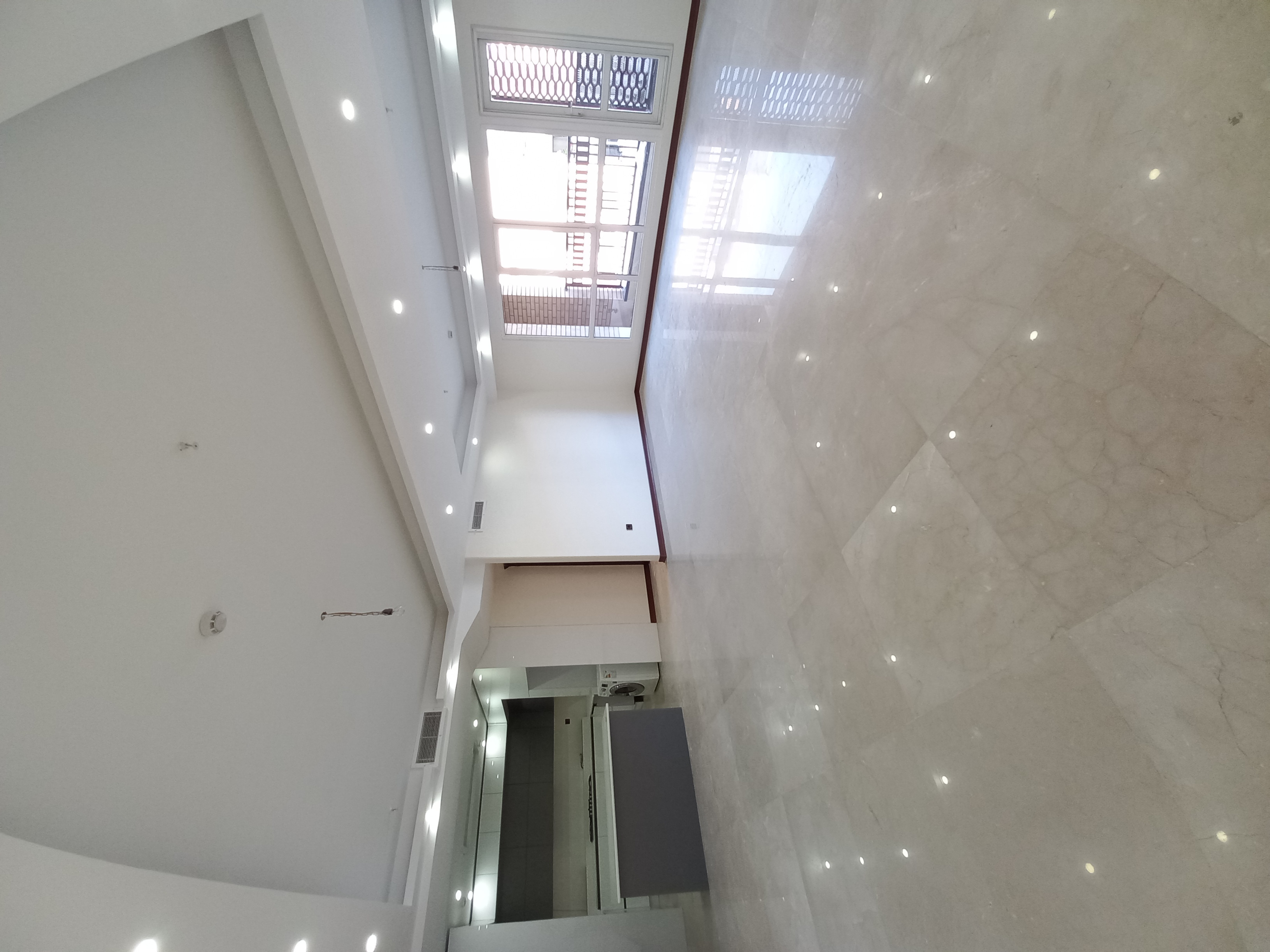 ۱۰۸متر ۳پارکینگ ، غرق در نور /دولت