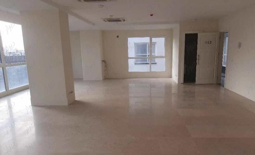 108متر بر پاسداران دوپارکینگ سندی