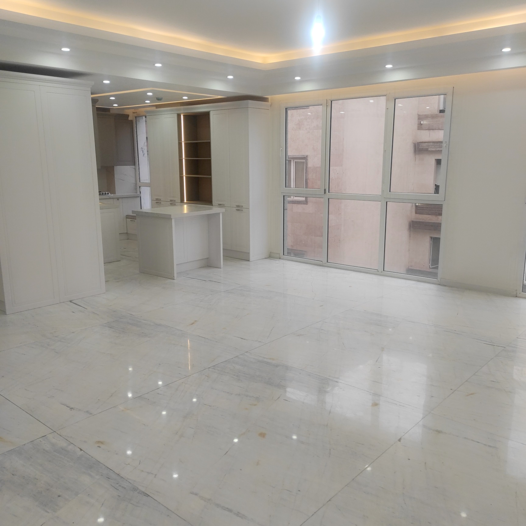 فروش آپارتمان 160متر دردشت فول امکانات
