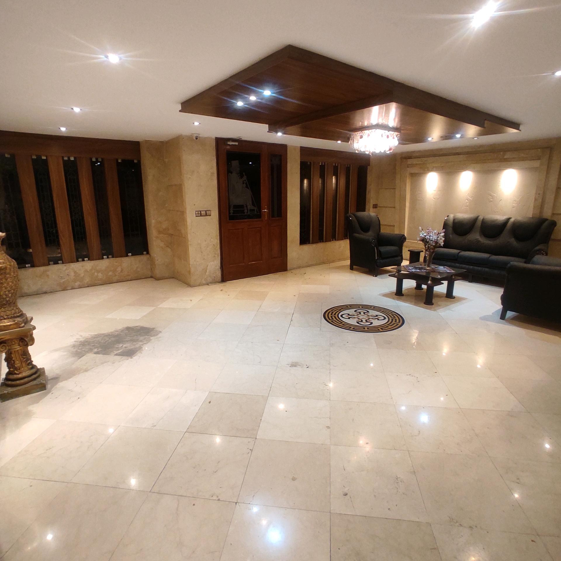 آپارتمان132 متری شیک