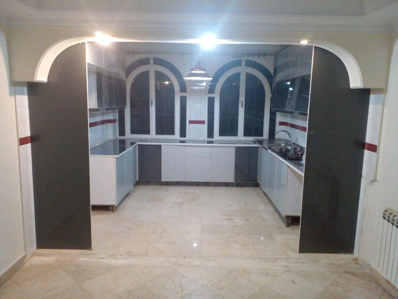 80 متری دیباجی