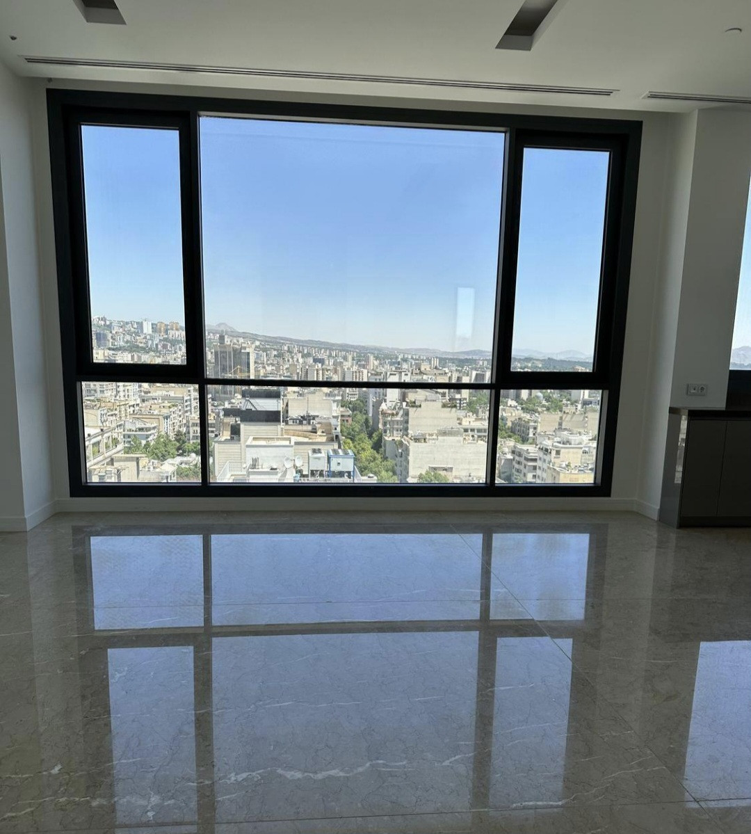 اپارتمان ۲۳۰ متر/فول مشاعات