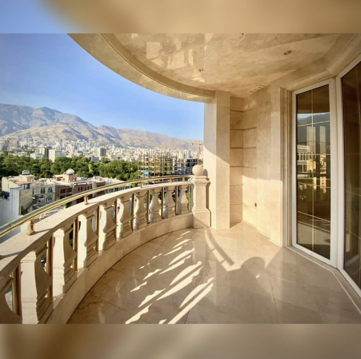 فروش آپارتمان در نیاوران ۱۵۰ متر ۳ خواب
