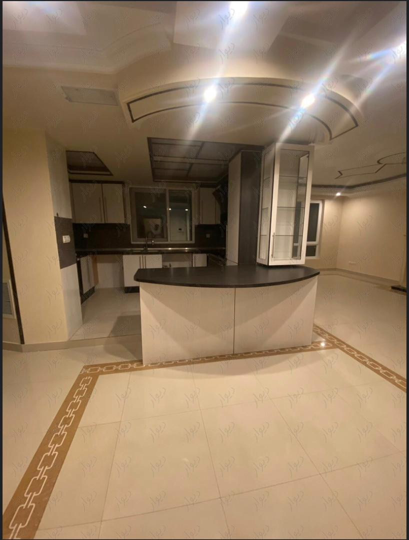 ۱۰۸ متر/نیاوران/دسترسی خوب