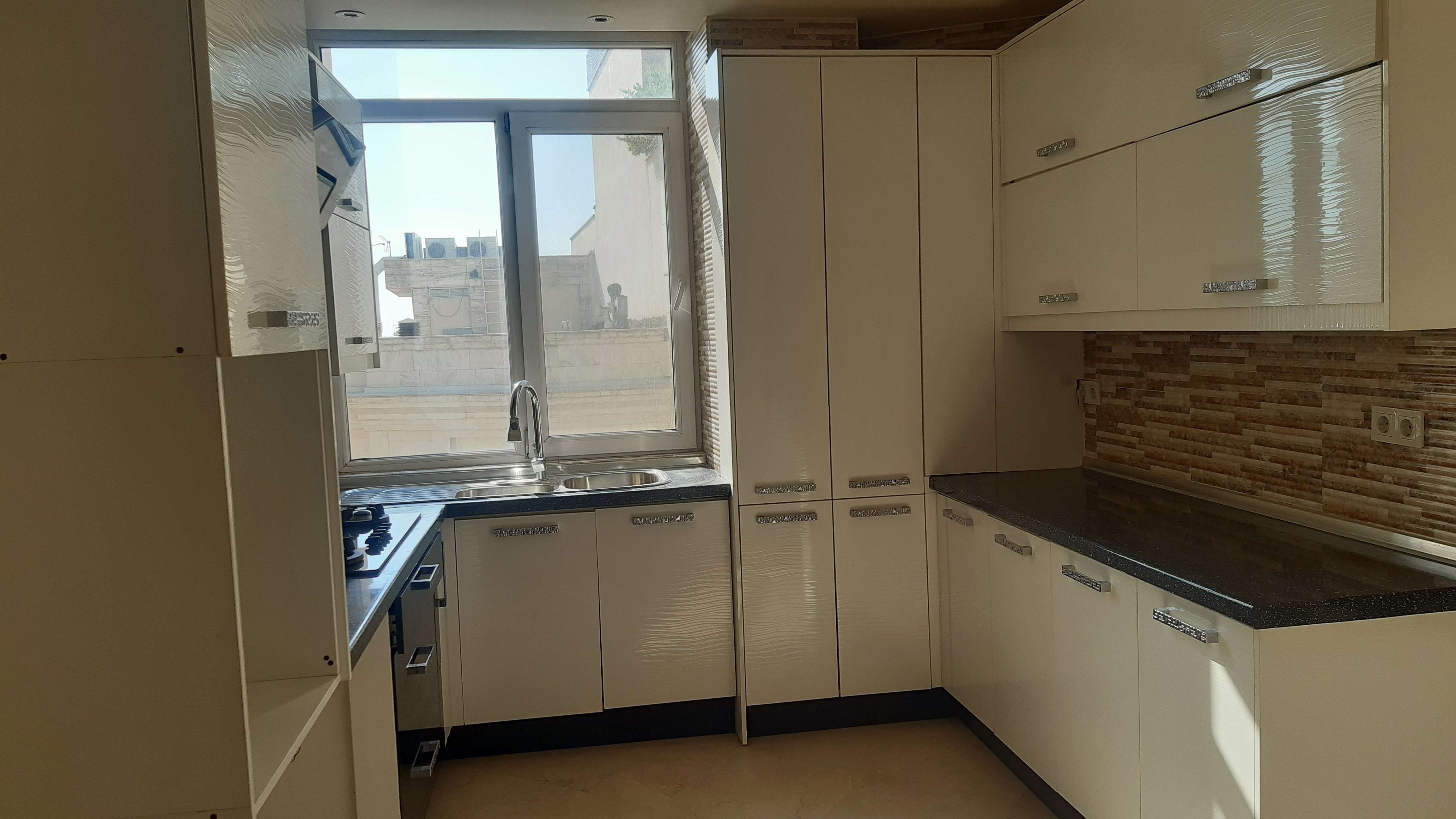 110 متر جمشیدیه بهترین دسترسی/بدون پرتی