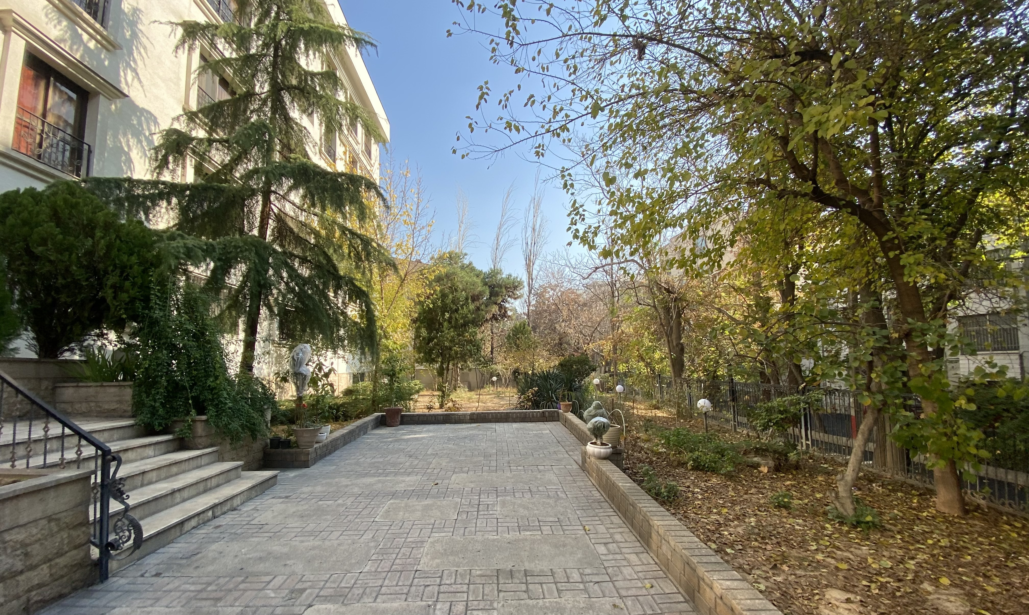 رهن و اجاره آپارتمان 150متر کامرانیه