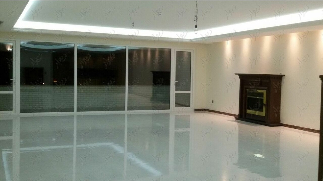 ۲۳۰ متر/فرمانیه/۳۰ متر تراس