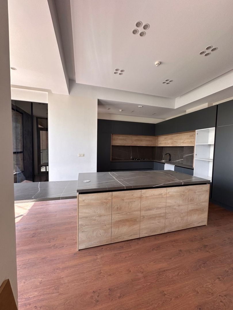 فروش آپارتمان،300 متر،تک واحد،کامرانیه