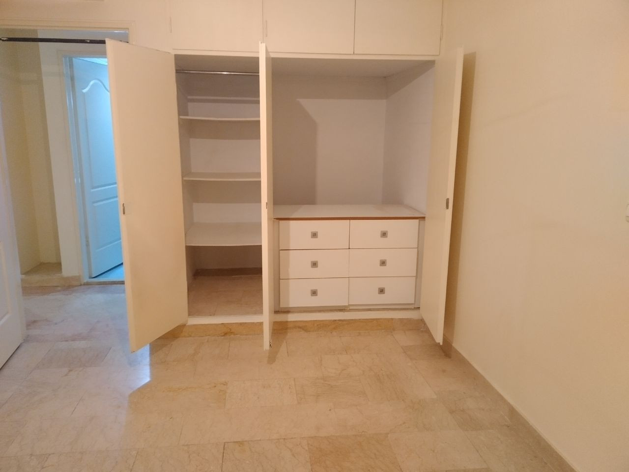 آپارتمان ۱۸۰متر۳خواب فرمانیه