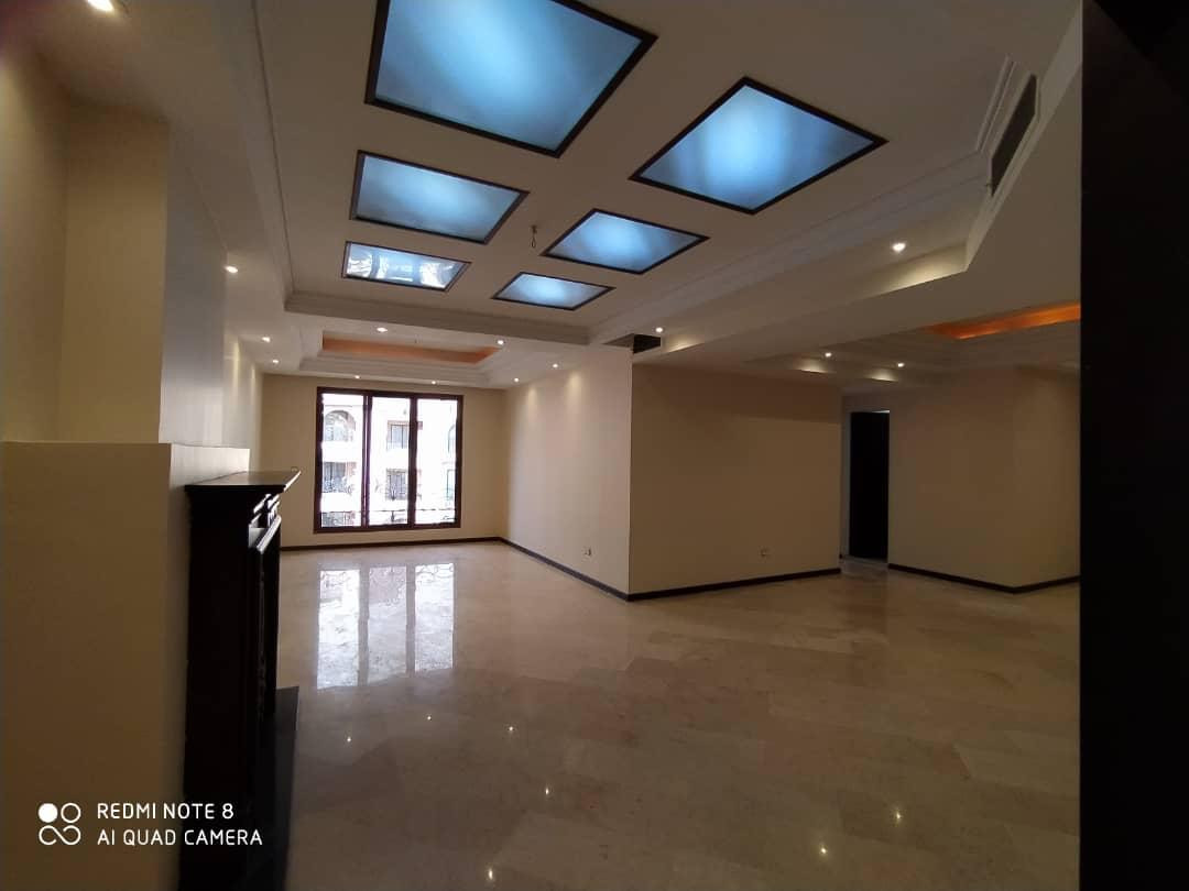 اجاره آپارتمان ۱۲۵ متری شهرک لاله فول امکانات