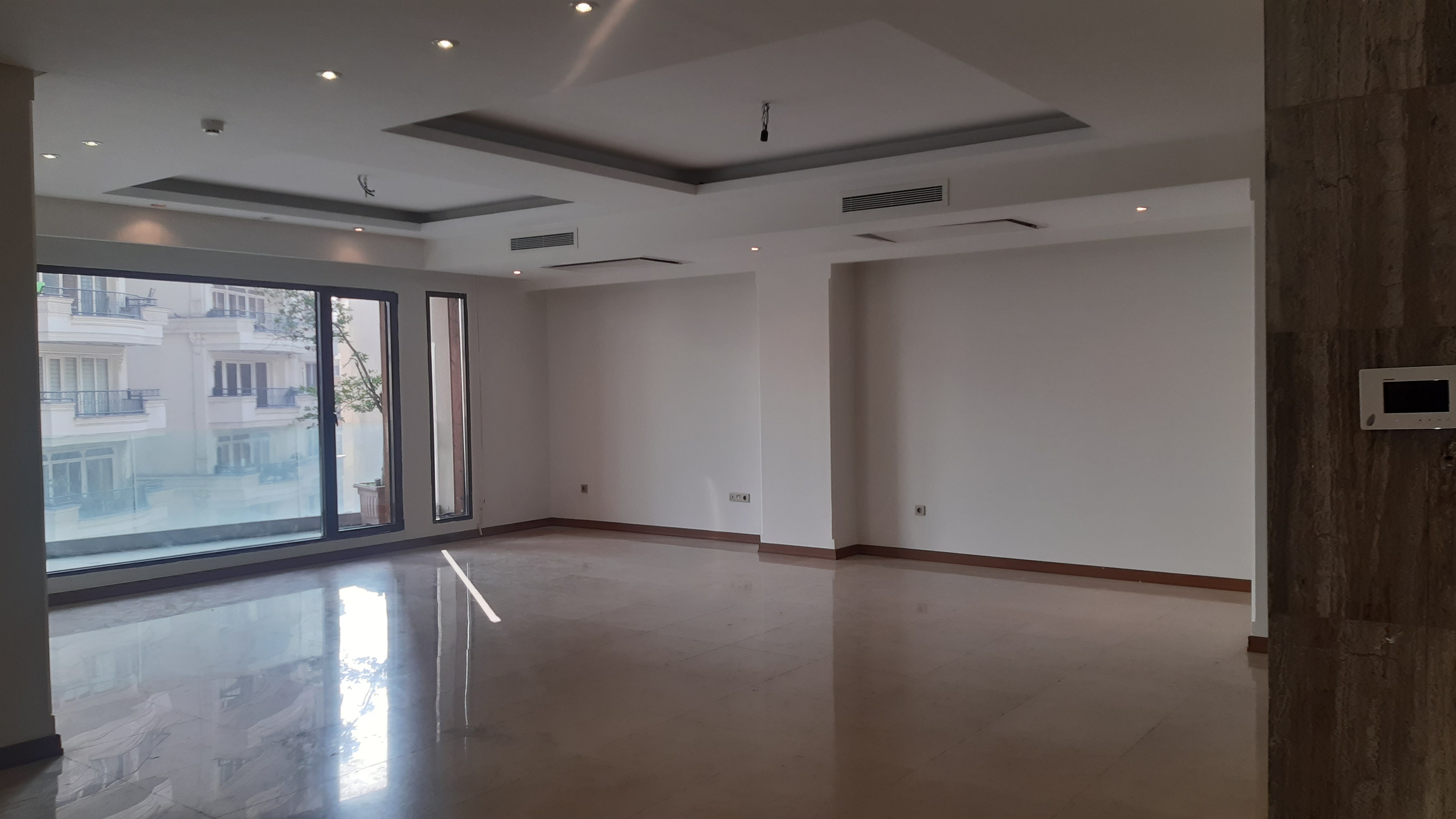 اجاره آپارتمان ۲۲۰ متر در فرمانیه