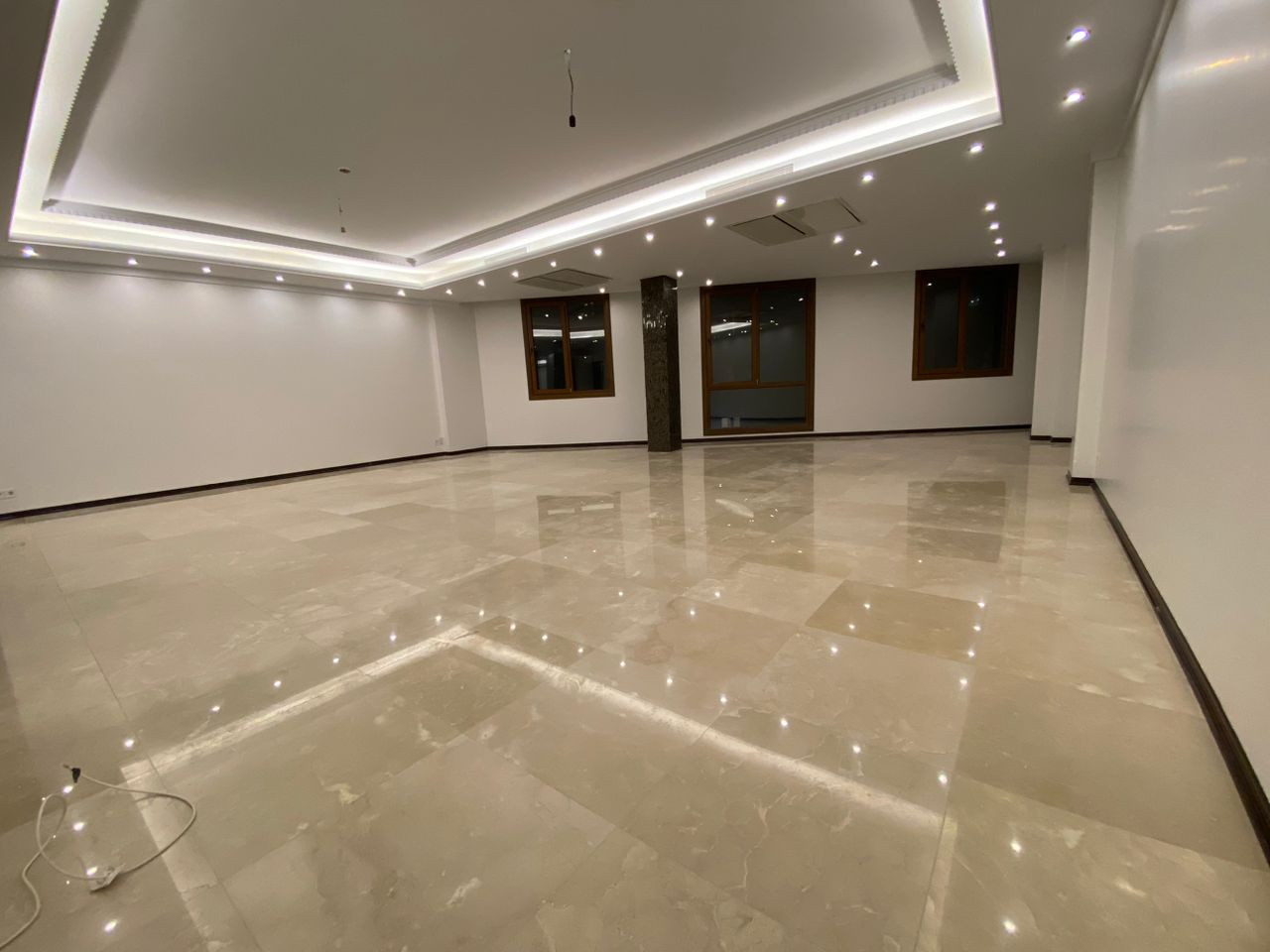 ۲۸۰متر فرمانیه شرقی تک واحدی
