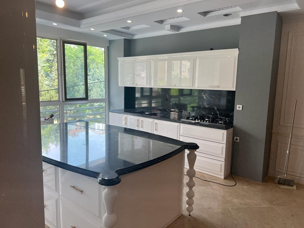 اجاره آپارتمان 300 متر کامرانیه 2 پارکینگ