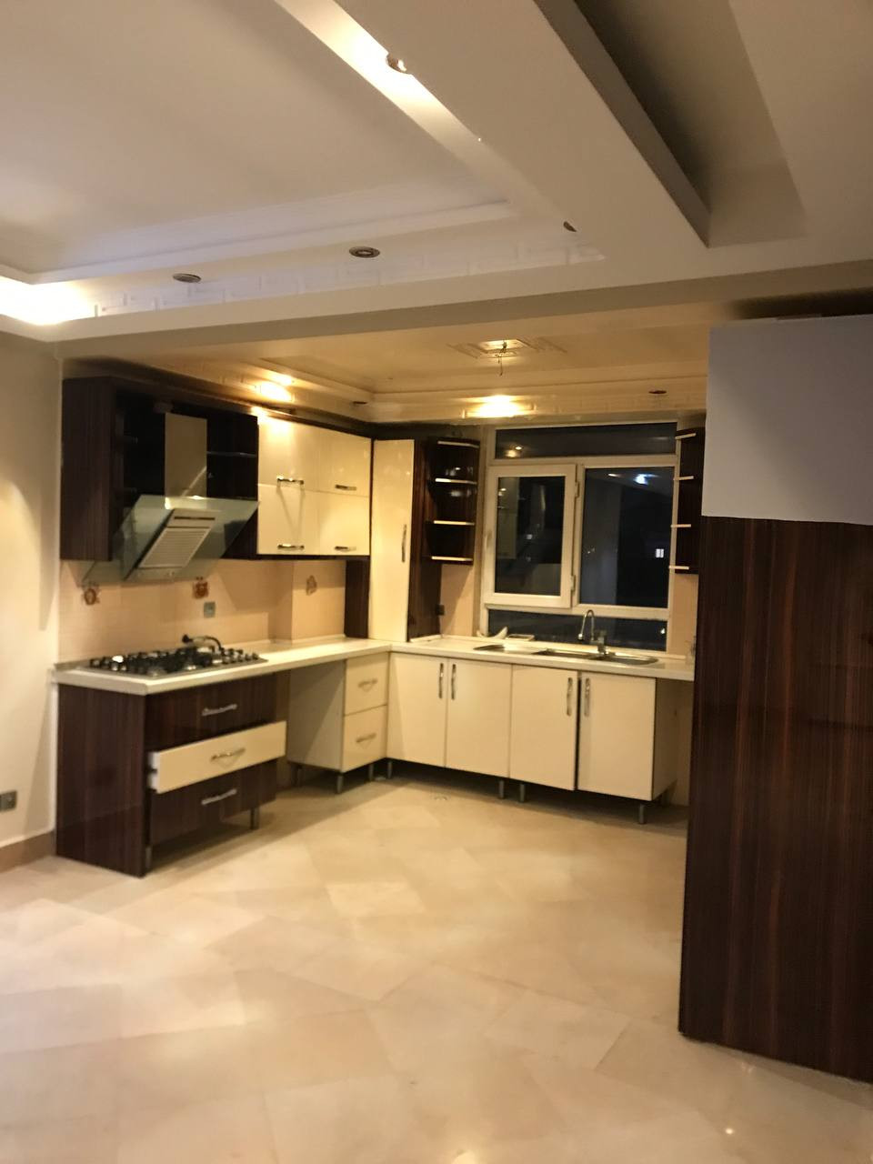 اجاره آپارتمان ۱۱۰ متر سنجابی خوش نقشه