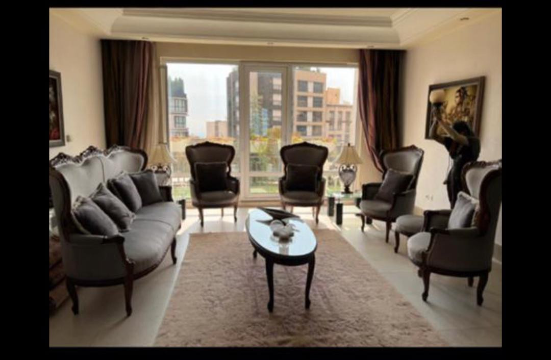 فروش آپارتمان 188متر آجودانیه فول مشاعات