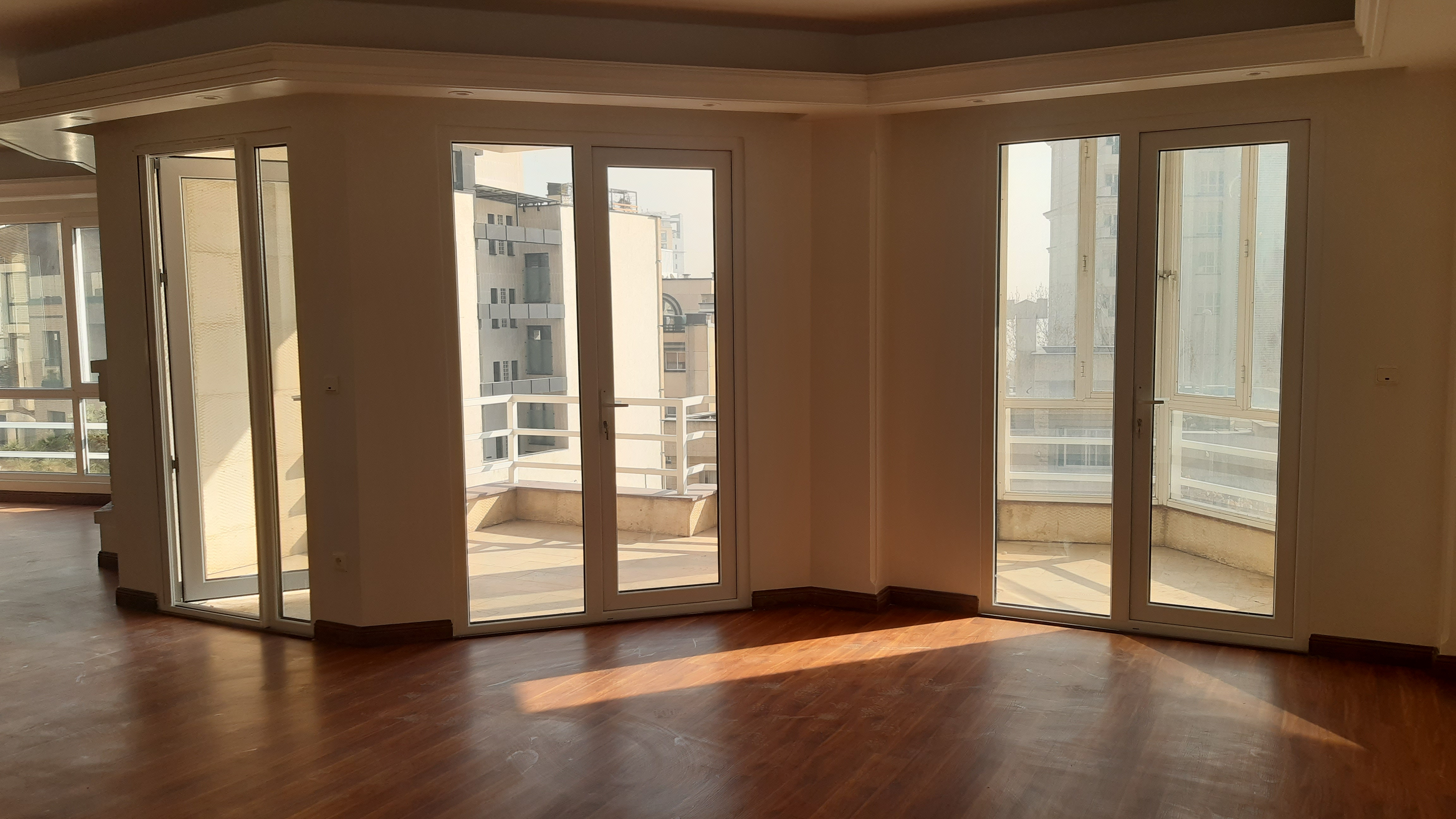 اجاره آپارتمان 216 متر نیاوران تاپ لوکیشن