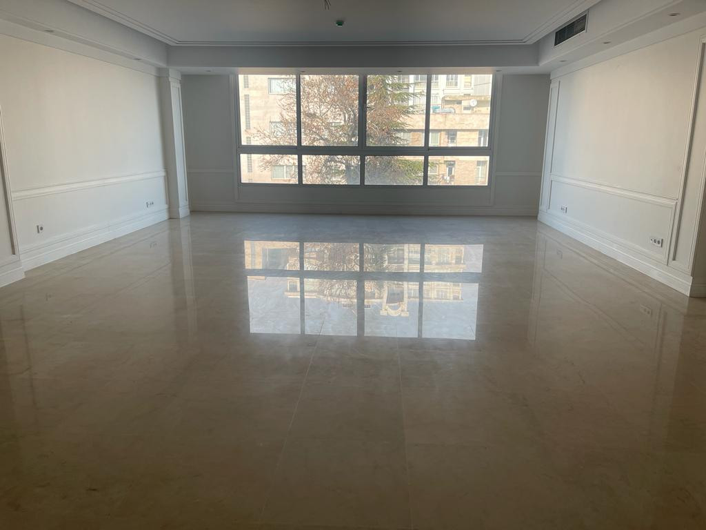 فروش آپارتمان 210 متر فرمانیه 4 پارکینگ