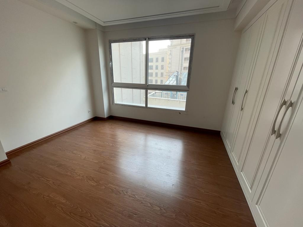 فروش آپارتمان 210 متر فرمانیه 4 پارکینگ
