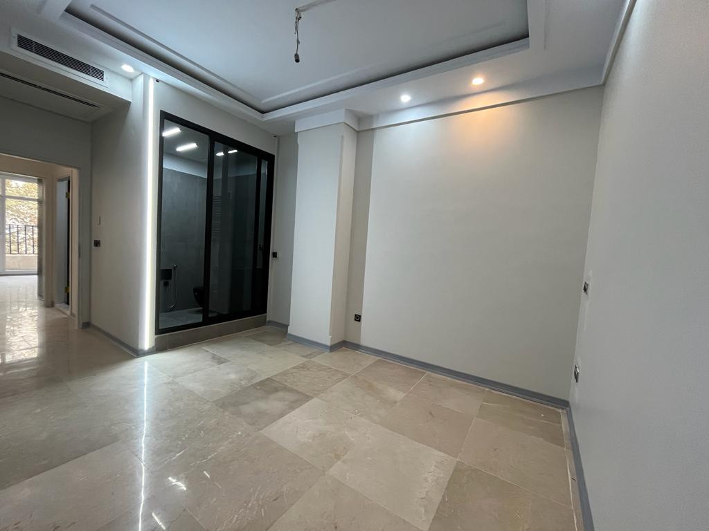 آپارتمان ۱۱۰ متر کلید نخورده قیطریه