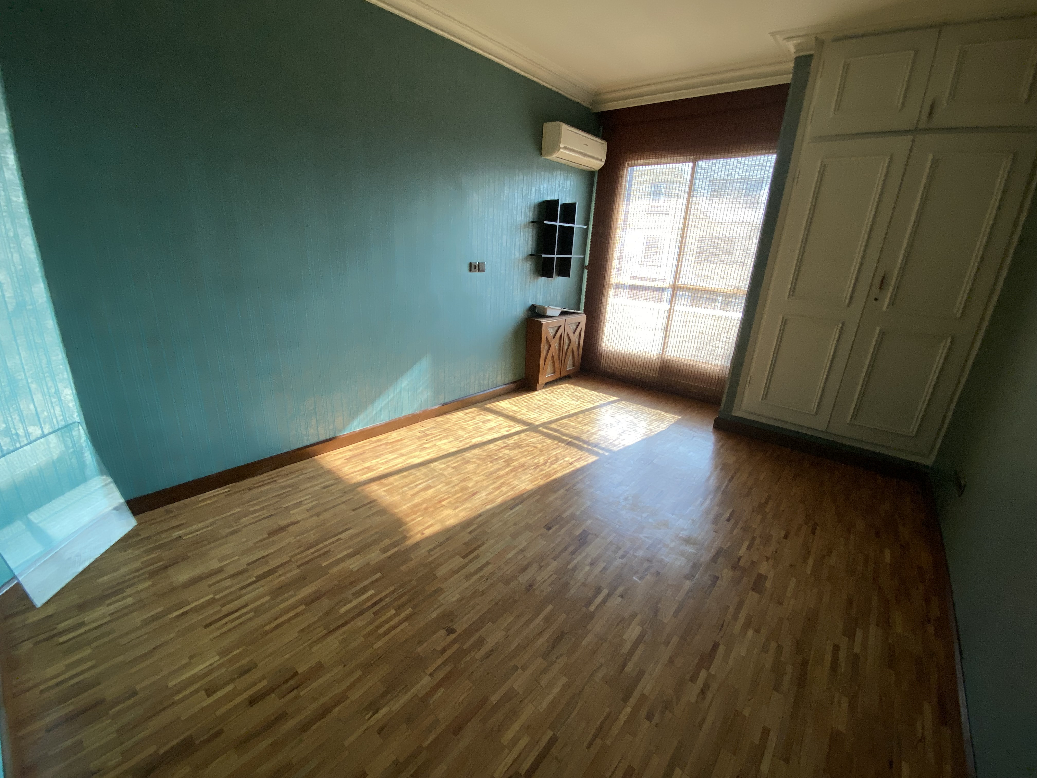 اجاره اپارتمان 140 متر قلهک بازسازی شده