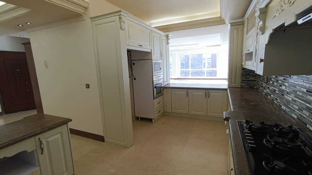 اجاره آپارتمان 190 متر دولت کلید نخورده