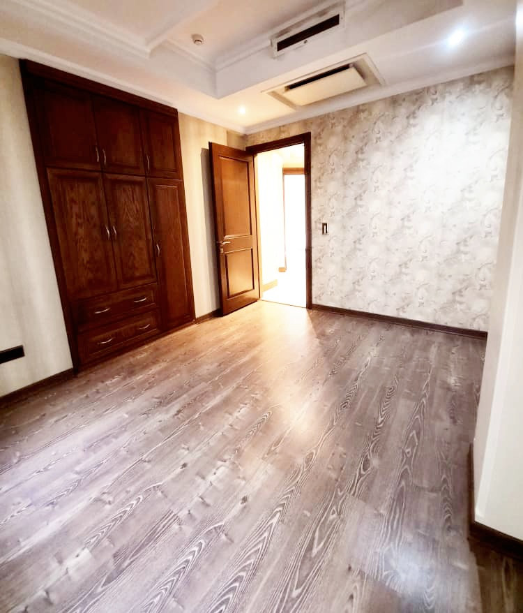 فروش آپارتمان فرمانیه شرقی ۱۶۰ متر ۳ خواب ۲ پارکینگ