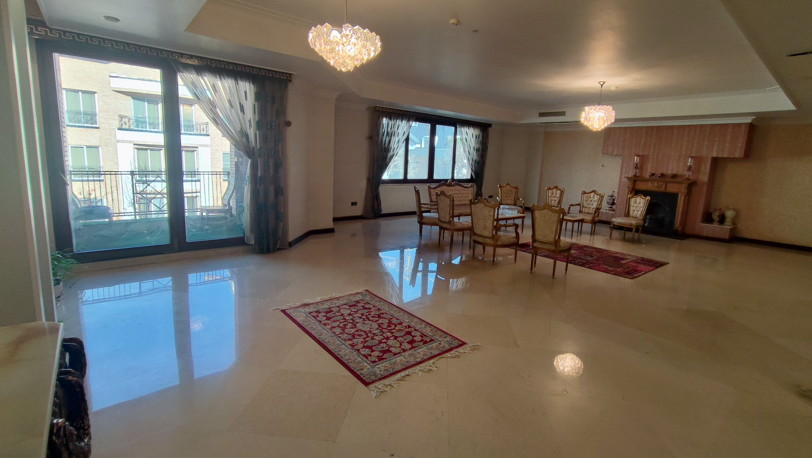 فروش آپارتمان 370 متر سنبل