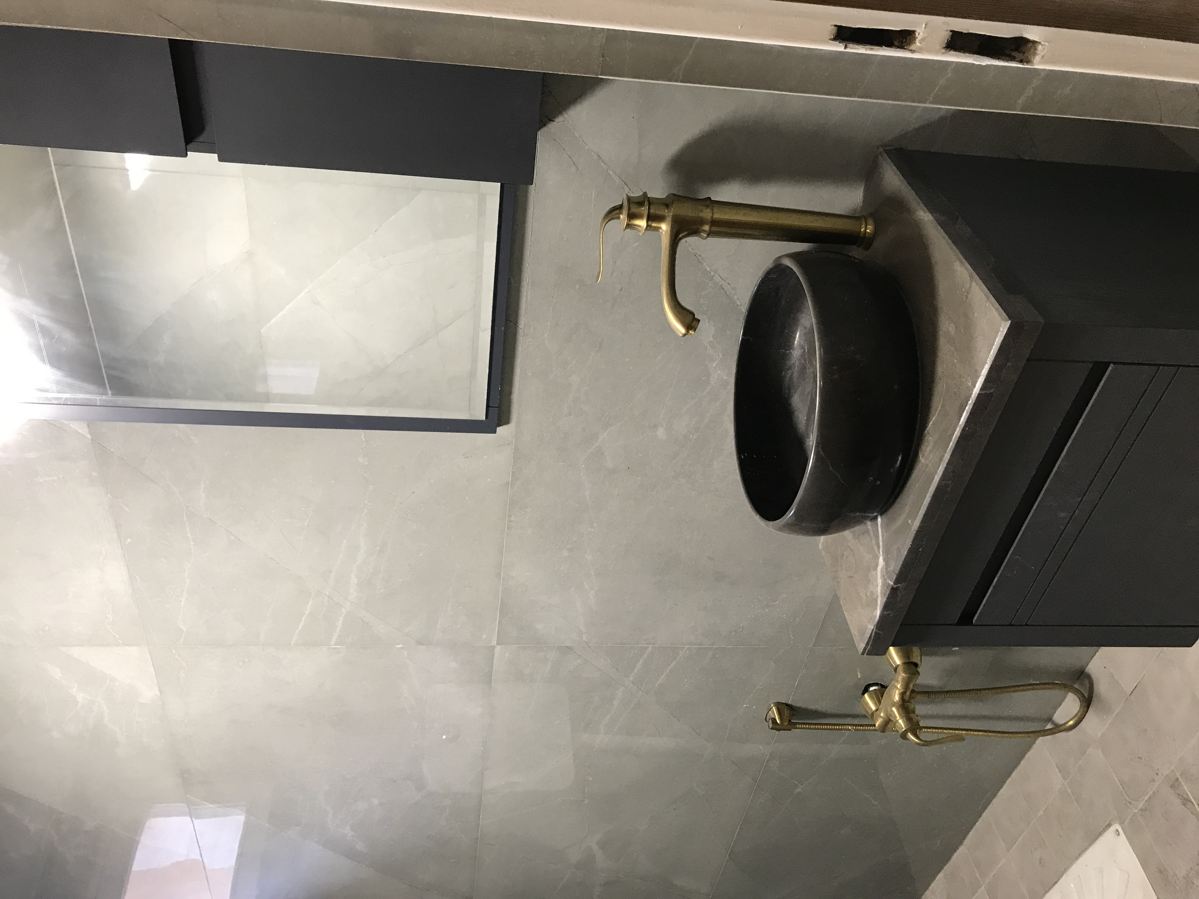 فروش اپارتمان 140 متر ازگل بازسازی شده